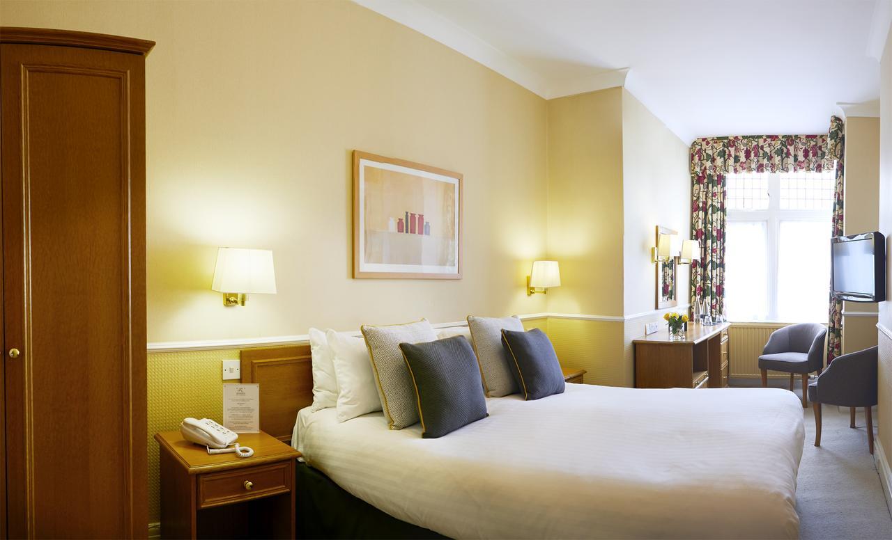 Riviera Town House Hotel Scarborough Bagian luar foto