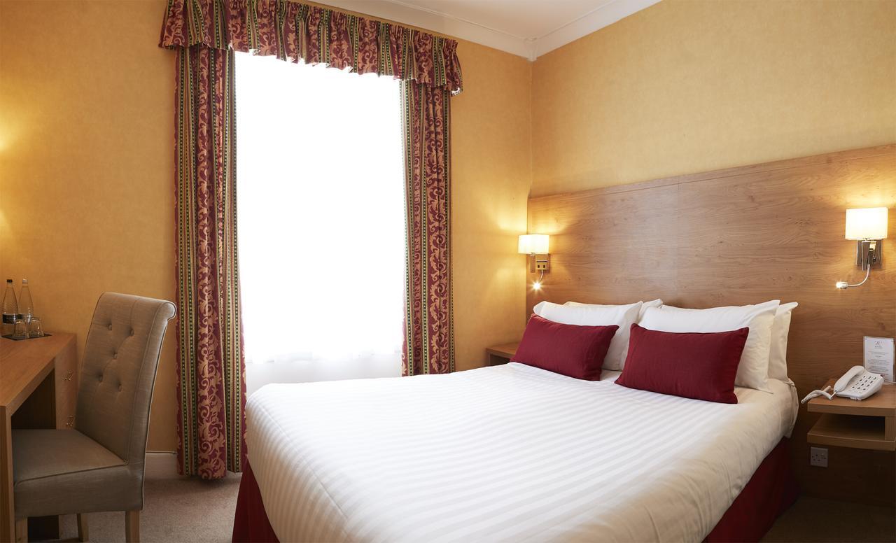 Riviera Town House Hotel Scarborough Bagian luar foto