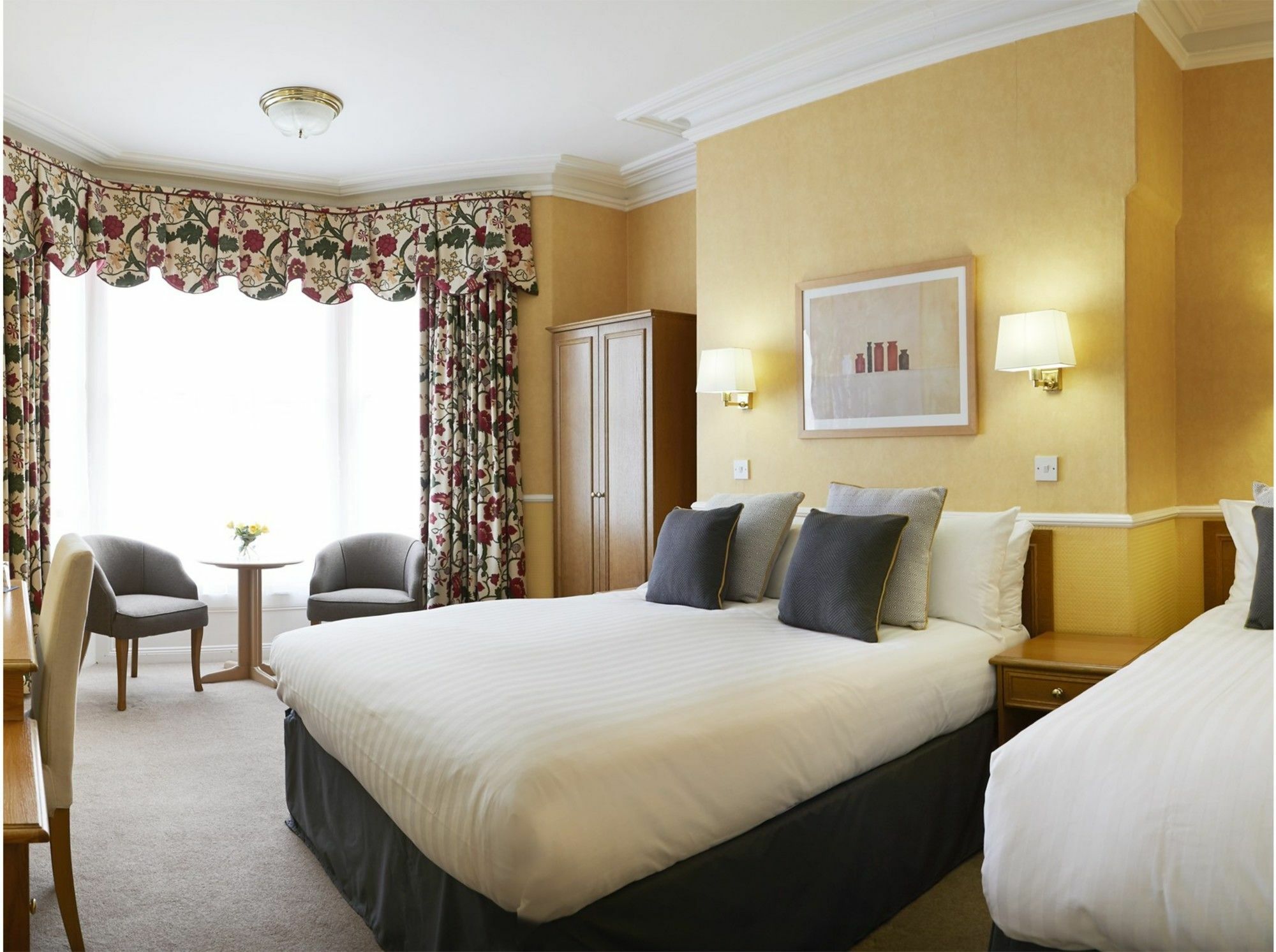 Riviera Town House Hotel Scarborough Bagian luar foto