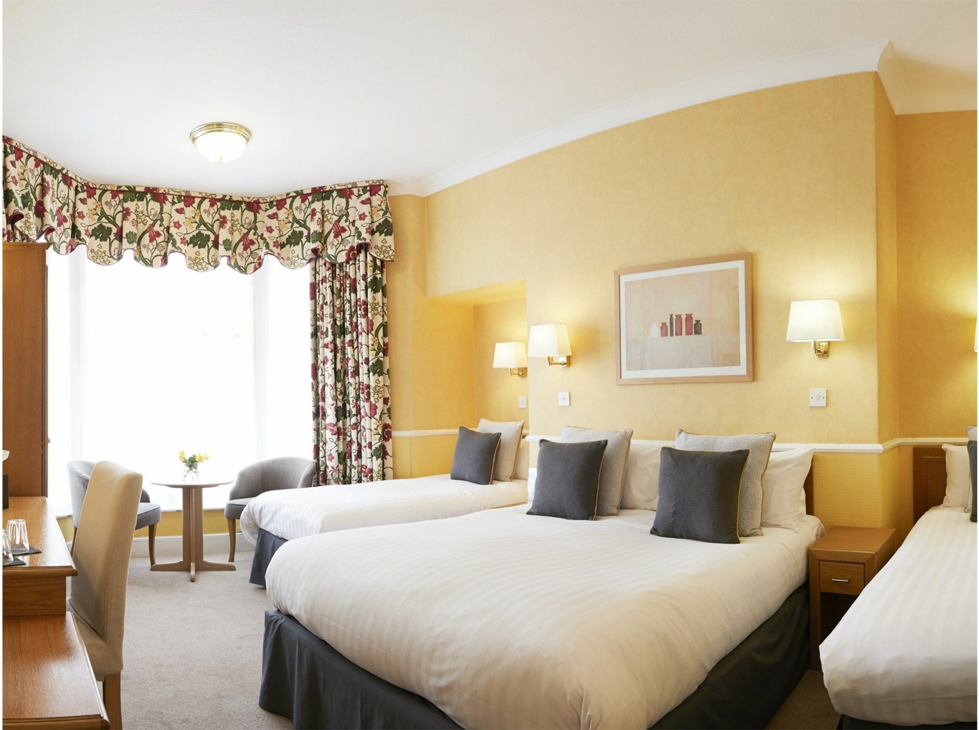 Riviera Town House Hotel Scarborough Bagian luar foto