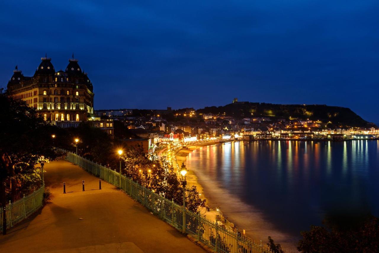 Riviera Town House Hotel Scarborough Bagian luar foto